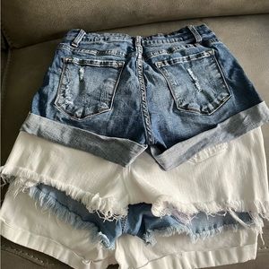 Diferentes shorts for size 27 or 29 has stretch can be tight or expand